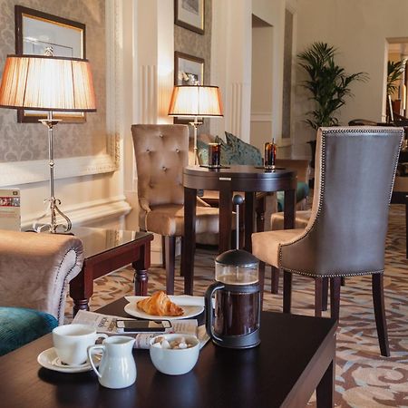 Old Swan Hotel Харрогейт Экстерьер фото